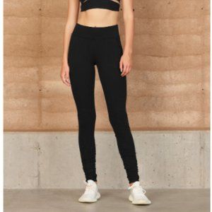 Alo Yoga Black Soft Lounge Sweatpants with Pockets